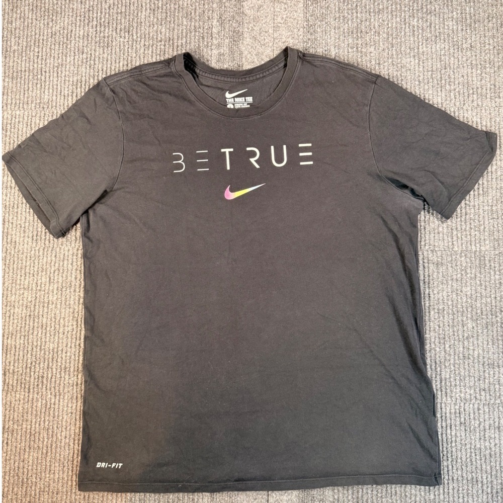 Nike Mens Be True Dri-FIT Graphic T-Shirt Black Rainbow Swoosh Large